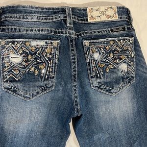 Size 29 miss me Capri cropped jeans new condition no stains no tears